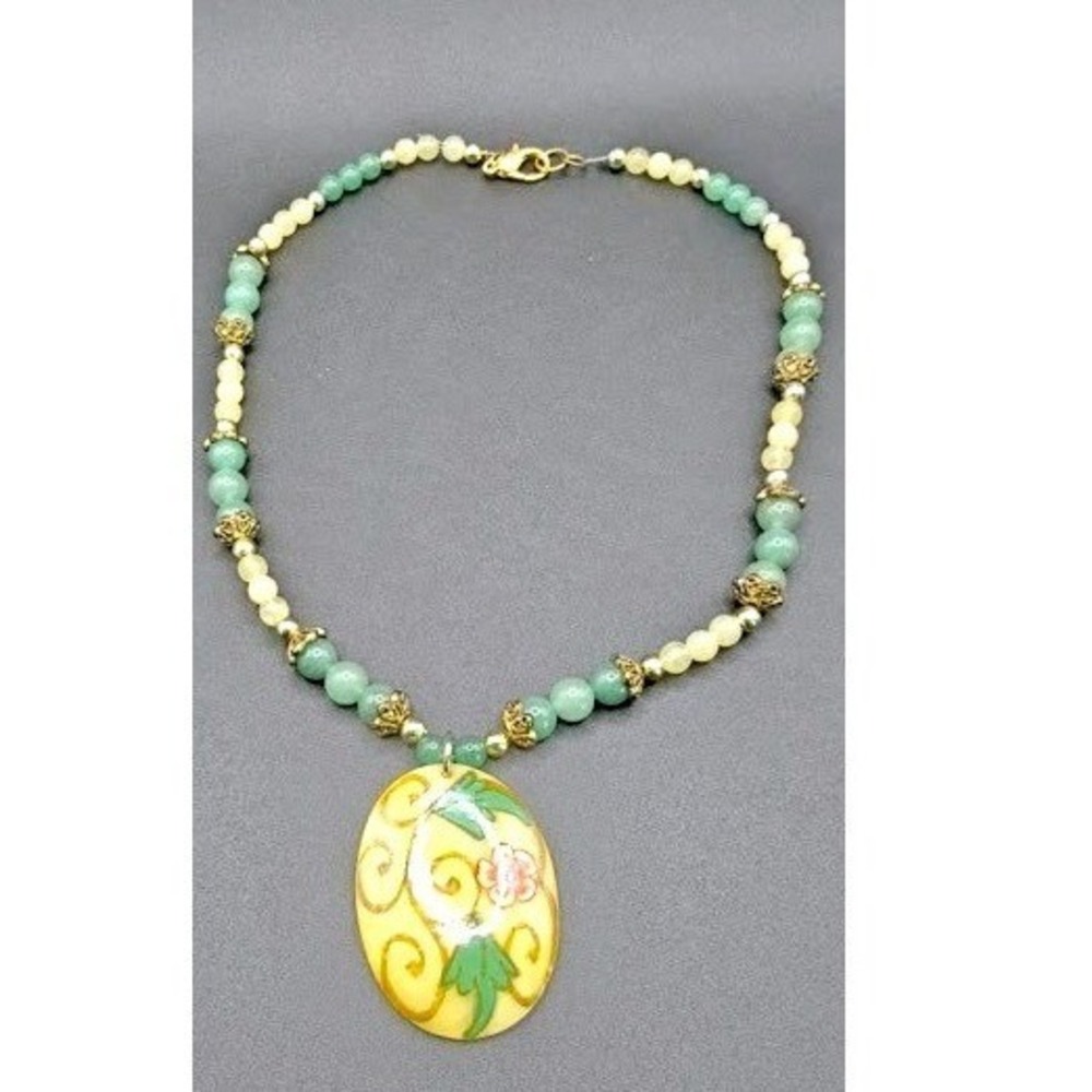 Vintage Genuine Jade Beaded Necklace Hand Painted Floral Pendant Gold Plated